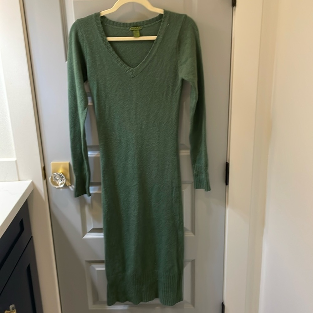 Green long sweater deess